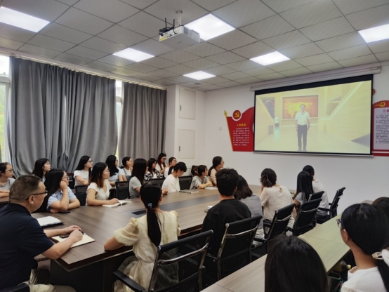 mg4355vip检测中心开展“大国担当”思政大课观影活动